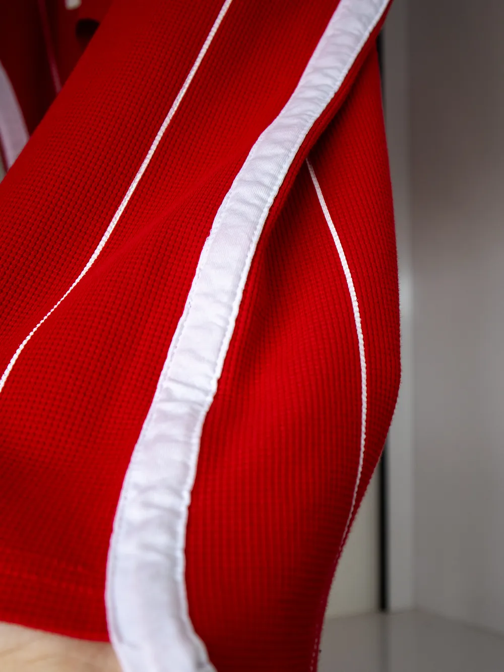 Football jerseys — Match and training shirts, any colourway (8)