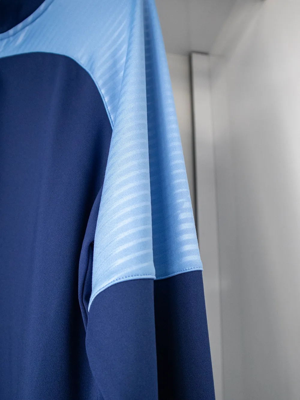 Tracksuits — Jackets and pants, brushed or scuba (6)