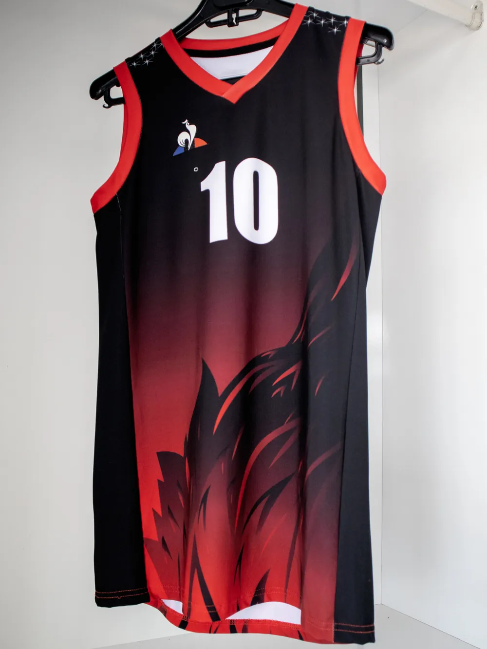 Volleyball kit — Tops, tights and high-elastane pieces (1)