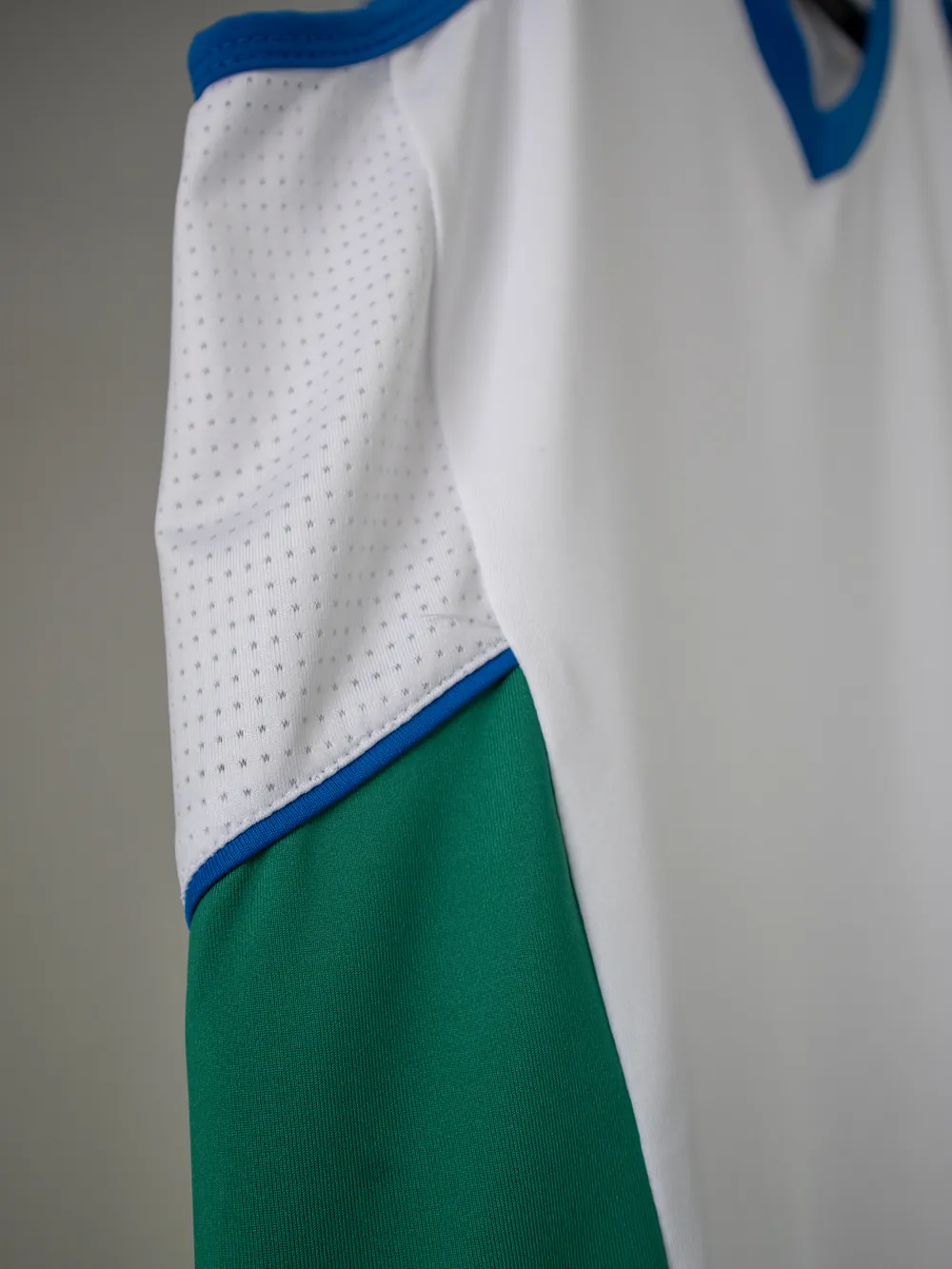Volleyball kit — Tops, tights and high-elastane pieces (4)